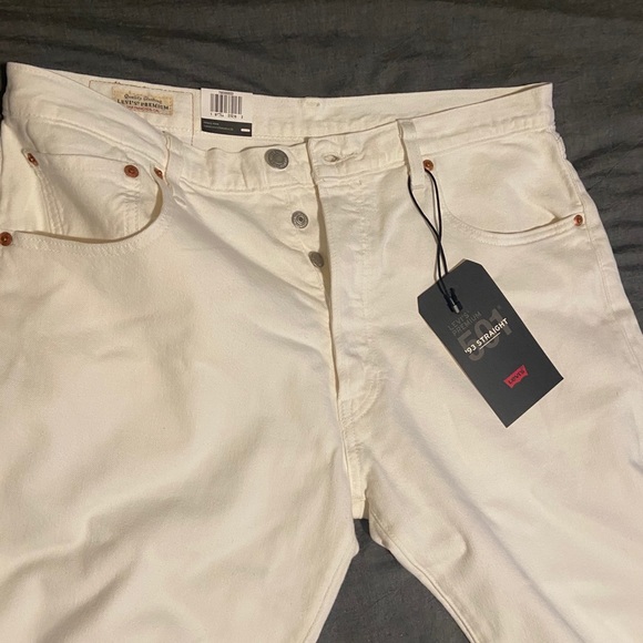 Levi’s 501 Jeans - Picture 2 of 3